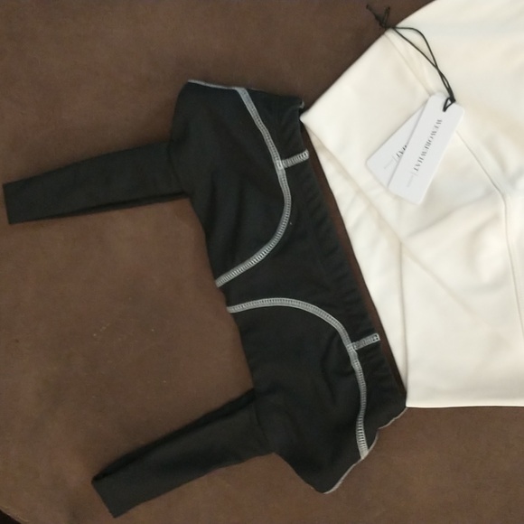 WeWoreWhat Leggings and bralette And Lululemon Chevron Style Capris - Picture 4 of 11